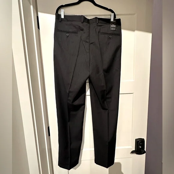 Jos a bank traveler pants 100% wool 36 x32 - Picture 3 of 9